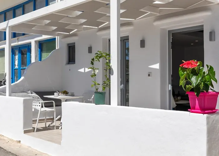 Marina's * Naxos City