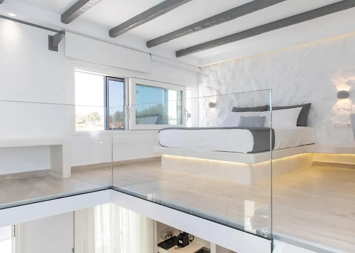 Marina's * Naxos City